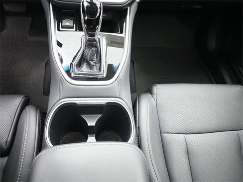 Used 2022 Subaru Outback Limited image 3