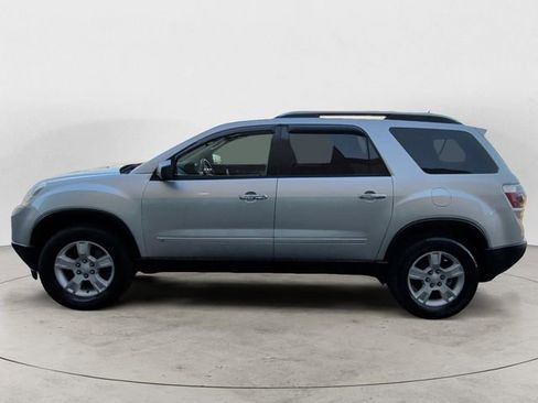 Used 2009 GMC Acadia SLE w/ Preferred Package FWD image 2
