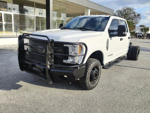 Used 2019 Ford F350 XL w/ Power Equipment Group image 2