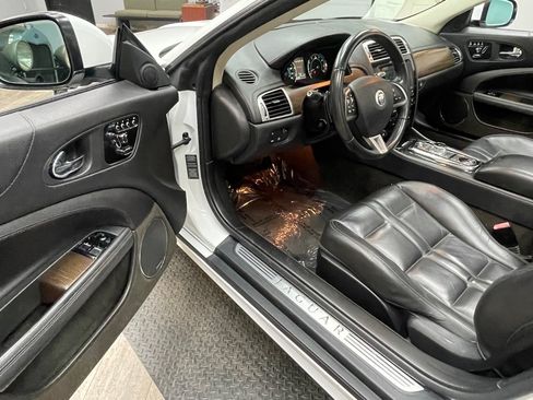 Used 2013 Jaguar XK Touring RWD image 23