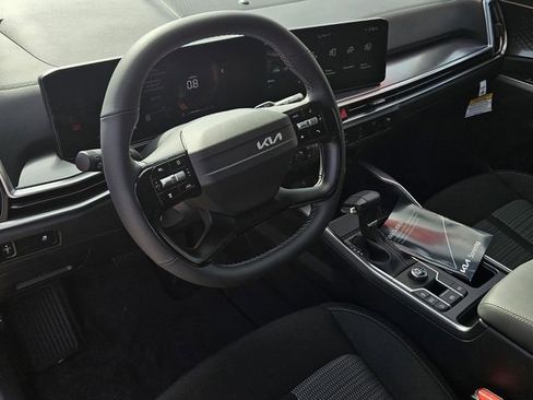 New 2026 Kia Sorento LX FWD image 21