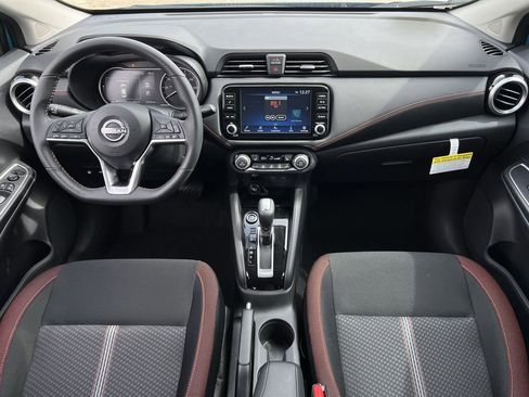 Certified 2025 Nissan Versa SR w/ Trunk Package image 9