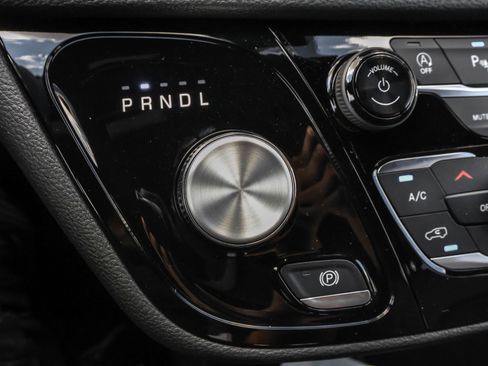 New 2026 Chrysler Pacifica Select image 20