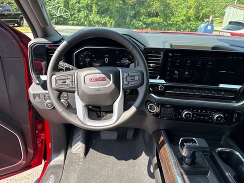 New 2026 GMC Sierra 1500 Elevation w/ Elevation Premium Package AWD/4WD image 16