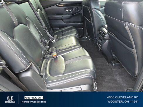 Certified 2023 Honda Pilot Touring image 13