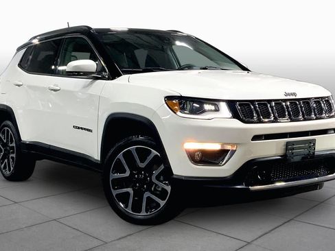 Used 2017 Jeep Compass Limited AWD/4WD image 3