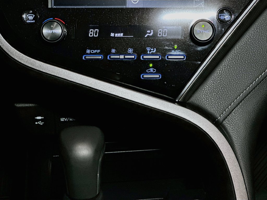 Used 2018 Toyota Camry XSE w/ Driver Assist Package FWD image 16