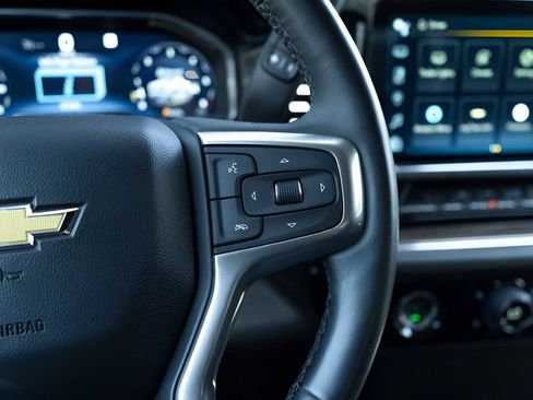 Used 2023 Chevrolet Silverado 1500 LT AWD/4WD image 26
