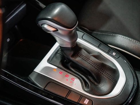 Used 2024 Kia Forte GT-Line image 20