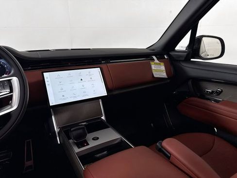 New 2026 Land Rover Range Rover SV AWD/4WD image 26