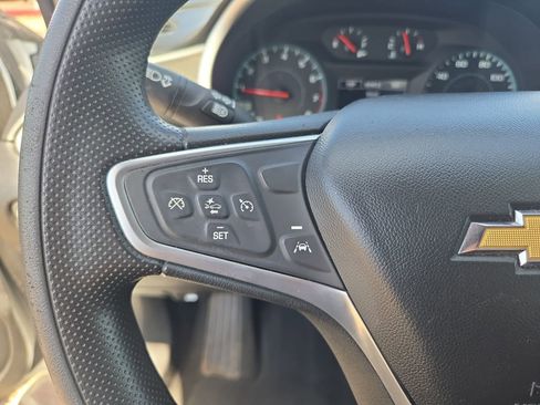 Used 2023 Chevrolet Malibu LT FWD image 16