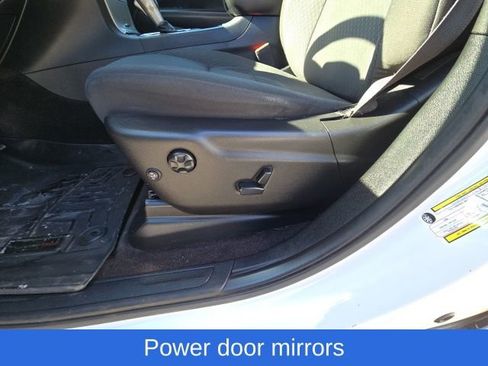 Used 2019 Jeep Grand Cherokee Laredo image 19