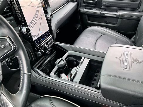 Used 2024 RAM 2500 Limited image 17