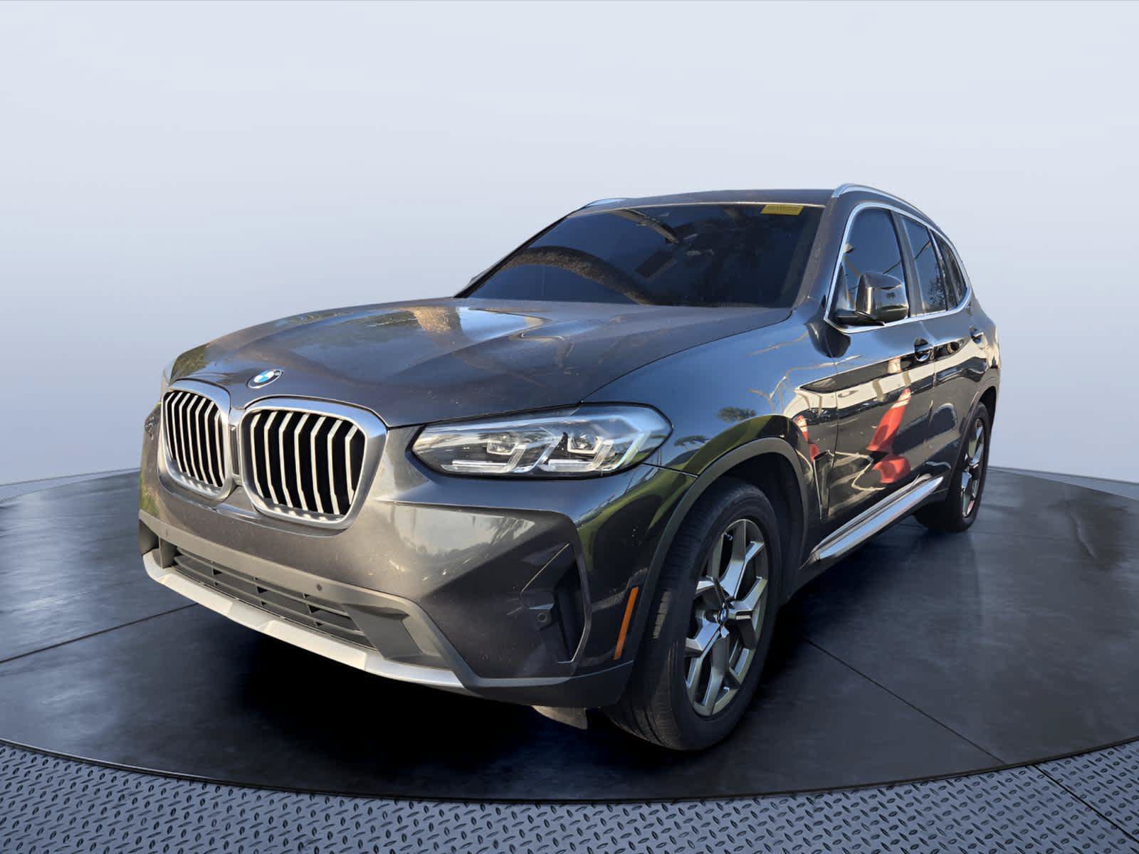 Used 2022 BMW X3 xDrive30i w/ Premium Package 2 AWD/4WD image 2