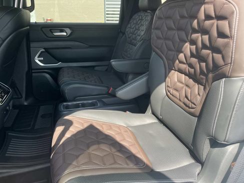 Used 2025 Nissan Armada Platinum Reserve w/ Convenience Package AWD/4WD image 20