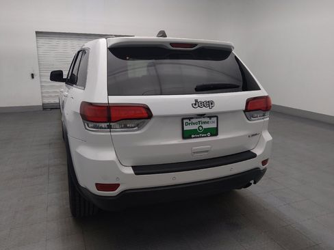 Used 2022 Jeep Grand Cherokee Laredo X RWD image 6