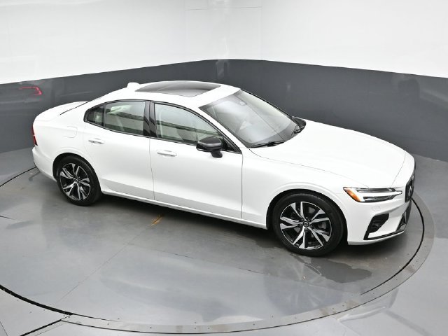 Used 2023 Volvo S60 B5 Core w/ Climate Package FWD image 40