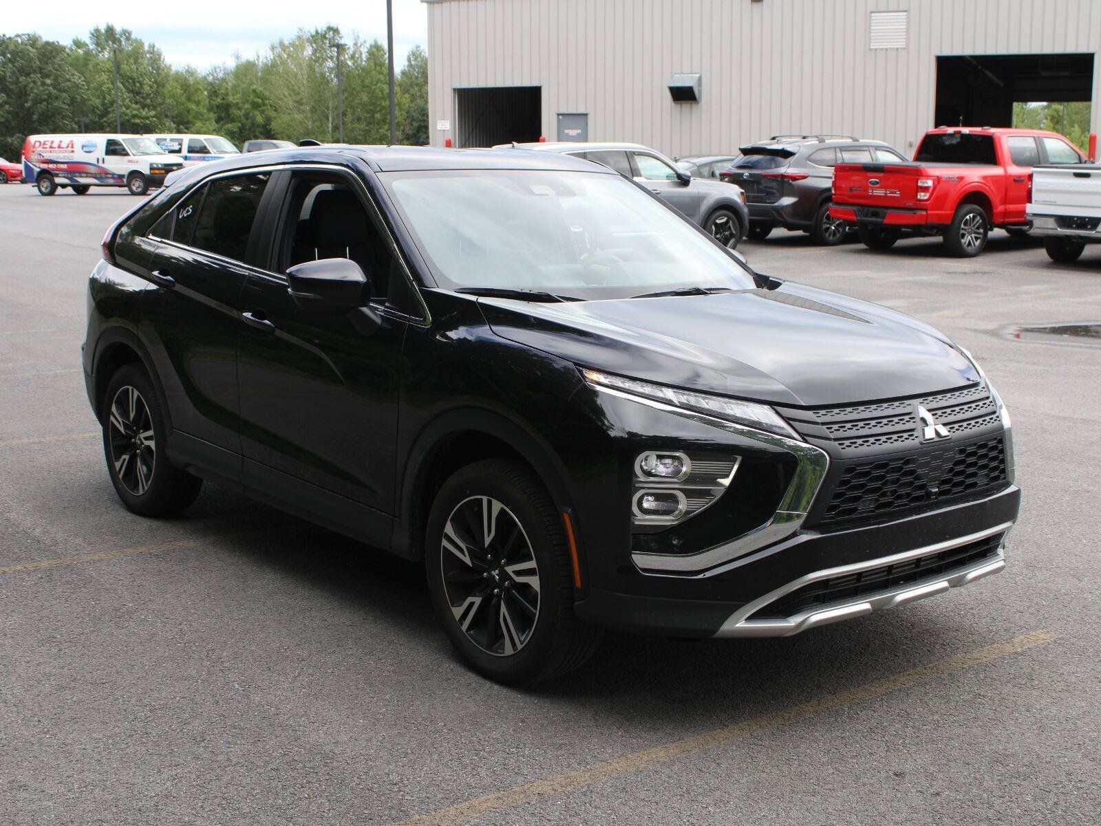 Used 2026 Mitsubishi Eclipse Cross SE AWD/4WD image 3
