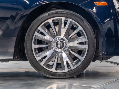 Used 2018 Rolls-Royce Ghost RWD image 39