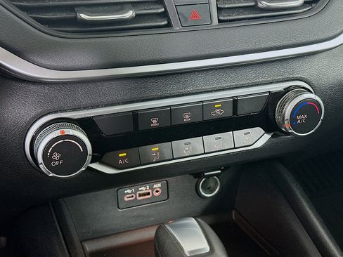 Used 2019 Nissan Altima 2.5 S FWD image 23