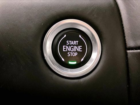 Certified 2023 GMC Yukon XL Denali Ultimate AWD/4WD image 34