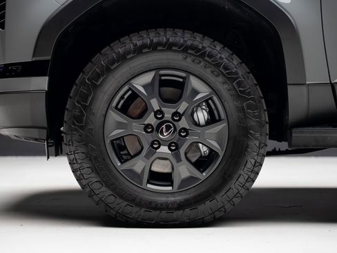 Used 2026 Lexus GX 550 AWD/4WD image 19