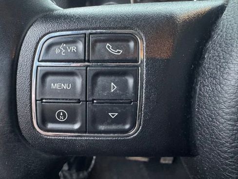 Used 2015 Jeep Wrangler Unlimited Rubicon w/ Connectivity Group image 24