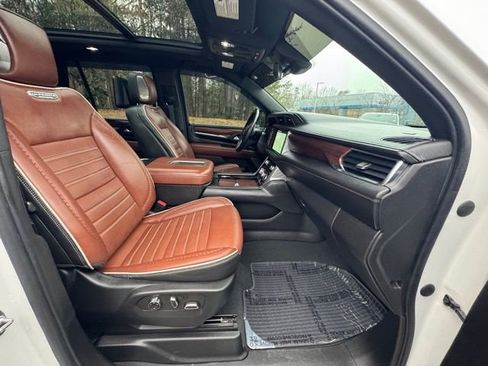 Used 2023 GMC Yukon Denali Ultimate image 29