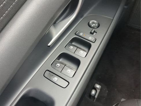 New 2025 Hyundai Elantra SE FWD image 34