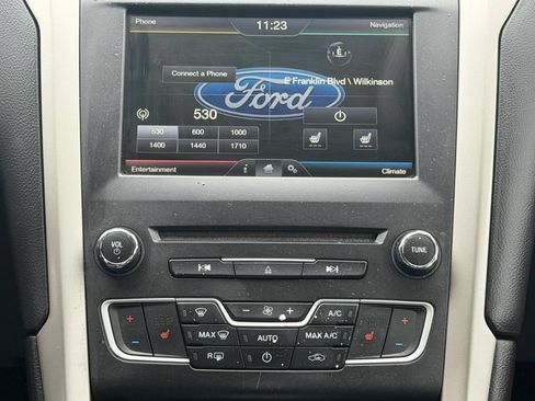 Used 2016 Ford Fusion SE w/ Equipment Group 202A FWD image 15