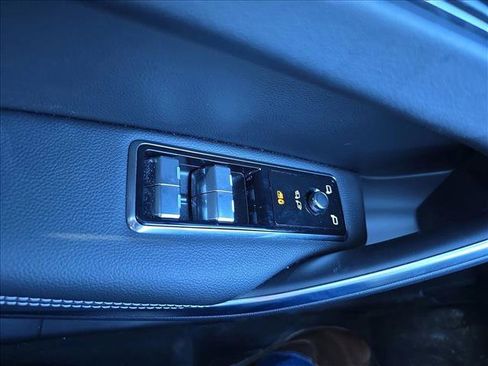 Certified 2025 Jaguar F-PACE R-Dynamic S image 27