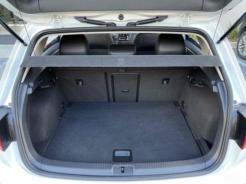 Used 2015 Volkswagen e-Golf SEL Premium image 61