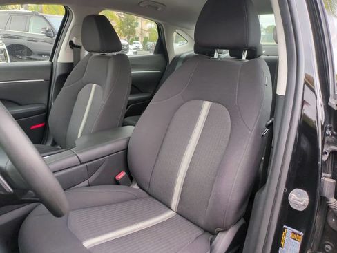Used 2025 Hyundai Sonata SEL FWD image 24