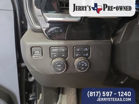 Used 2025 Chevrolet Silverado 3500 LTZ w/ LTZ Convenience Package AWD/4WD image 12