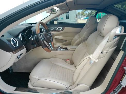 Used 2015 Mercedes-Benz SL 550 image 23