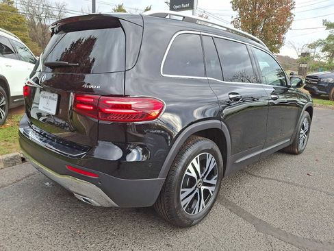 Used 2025 Mercedes-Benz GLB 250 4MATIC image 6