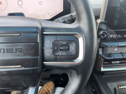 Used 2024 GMC Hummer EV 3X w/ Omega Edition image 26