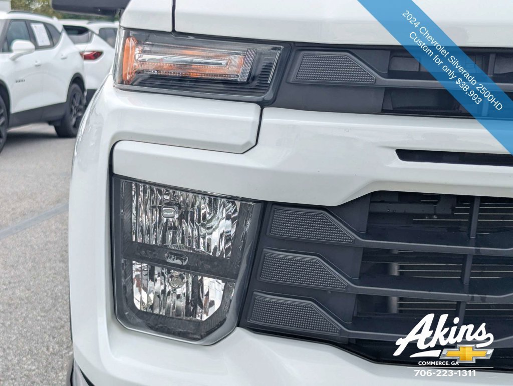 Used 2024 Chevrolet Silverado 2500 Custom w/ Custom Convenience Package AWD/4WD image 10