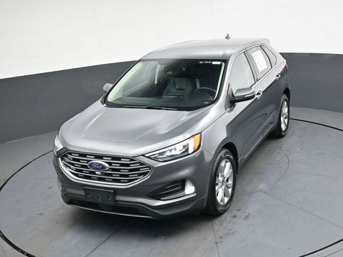 Used 2022 Ford Edge Titanium w/ Equipment Group 301A image 32
