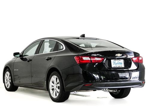 Used 2025 Chevrolet Malibu LT FWD image 8