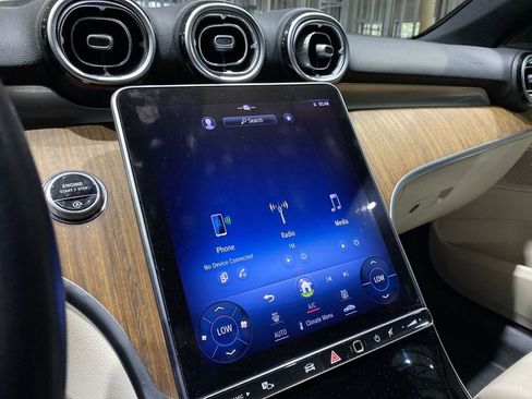 Used 2022 Mercedes-Benz C 300 Sedan image 7