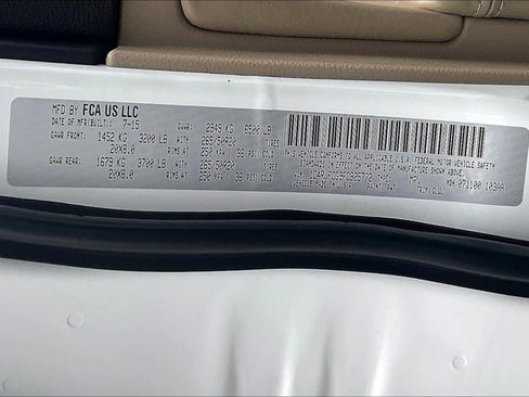 Used 2015 Jeep Grand Cherokee Overland image 18