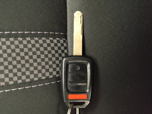 Used 2019 Honda Civic LX image 32