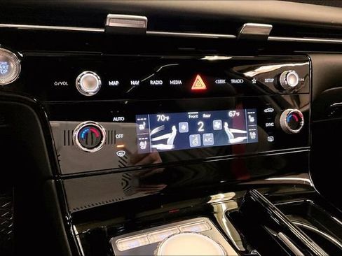 Used 2025 Genesis G80 2.5T Sport Prestige image 31