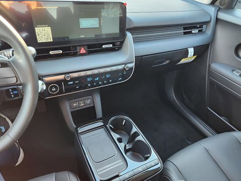 New 2026 Hyundai Ioniq 5 SEL image 17