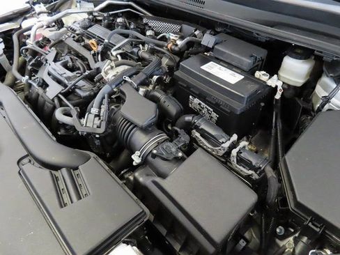 Used 2024 Toyota Corolla LE image 32