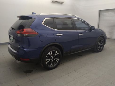 Used 2019 Nissan Rogue SV w/ Premium Package image 10