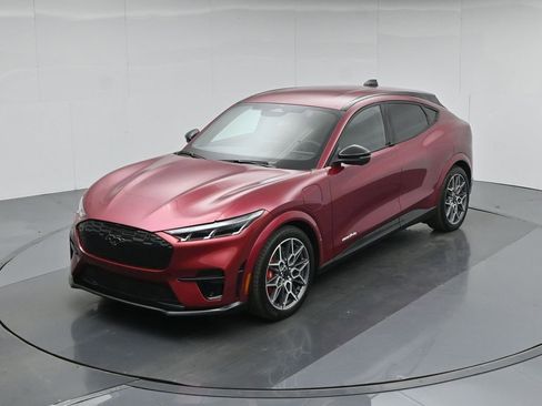 Certified 2025 Ford Mustang Mach-E GT AWD/4WD image 37