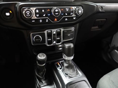 Used 2020 Jeep Gladiator Sport w/ Quick Order Package 24S image 26