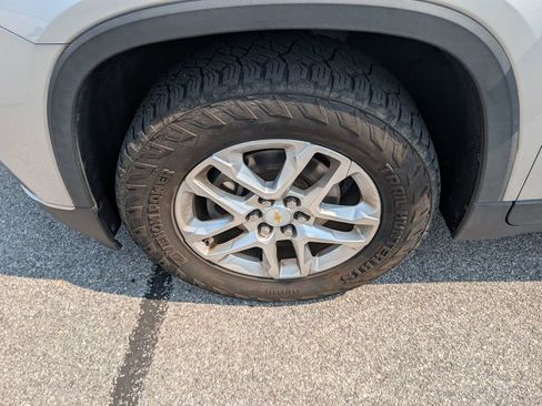 Used 2018 Chevrolet Traverse LT AWD/4WD image 6